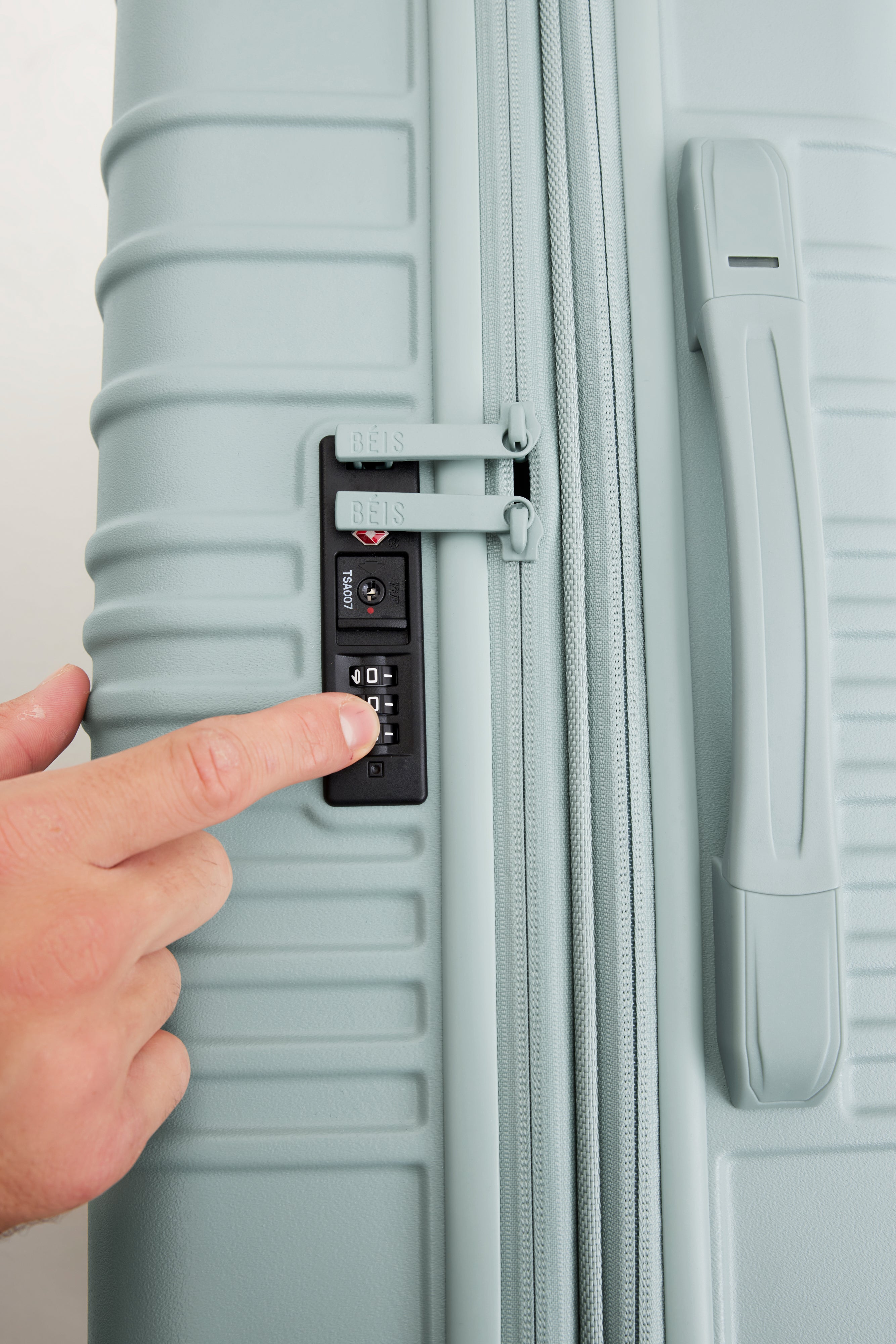 Resale The Carry-On Roller in Slate