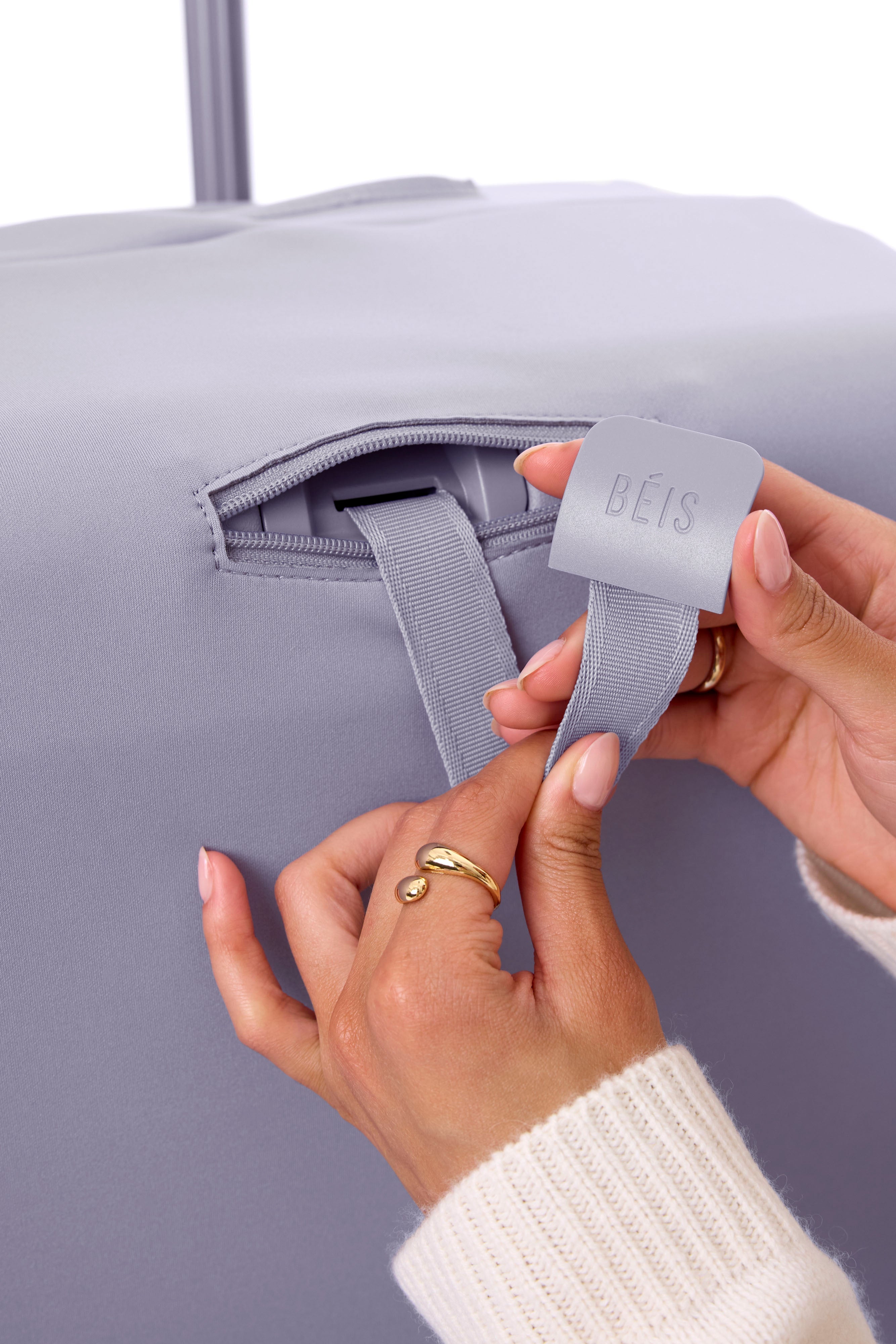 Resale The Carry-On Luggage Cover in Lavender