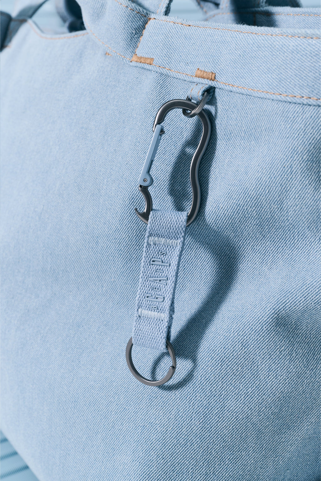 Gap x BÉIS The Carabiner in Denim Blue
